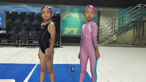 成人学仰泳游泳视频,跟随仰泳教学视频轻松掌握游泳技巧