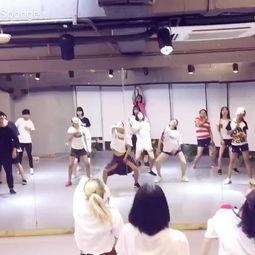 酷酷的成人舞蹈教程视频