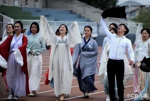 成人汉服帽子怎么戴视频,古典韵味一帽尽显